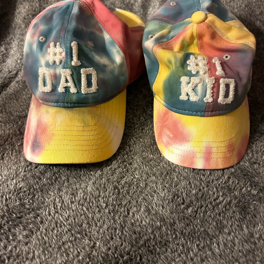 Matching #1 Dad & Kid hats